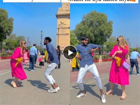 Desi youth makes Russian girl dance to Bhojpuri song in front of。